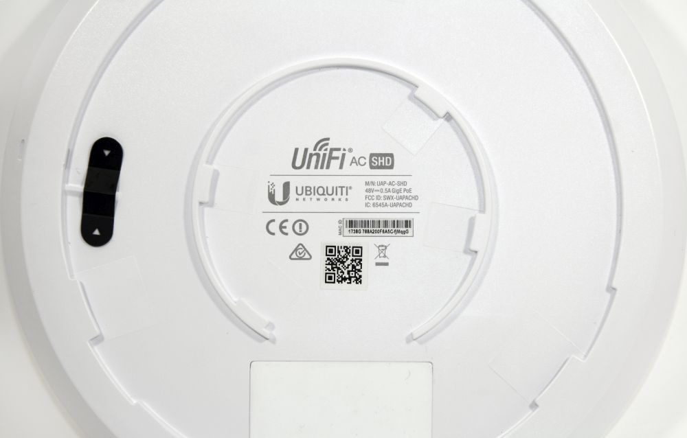 Точка доступа Ubiquiti UAP-AC-SHD