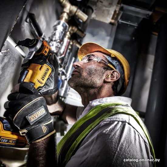 Реноватор DeWalt DCS356N-XJ
