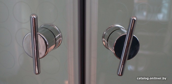 Душевая кабина Coliseum ТМ-80 (белый/матовое стекло)